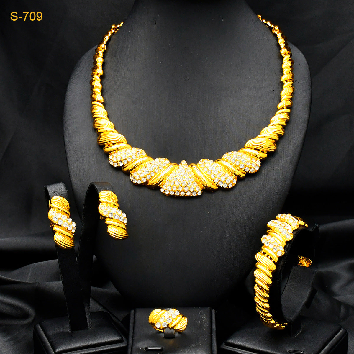 Renevo 24K Dubai Gold Copper Alloy Material African Popular Exaggerated Necklace Earring Bracelet Four-Piece Ring Set