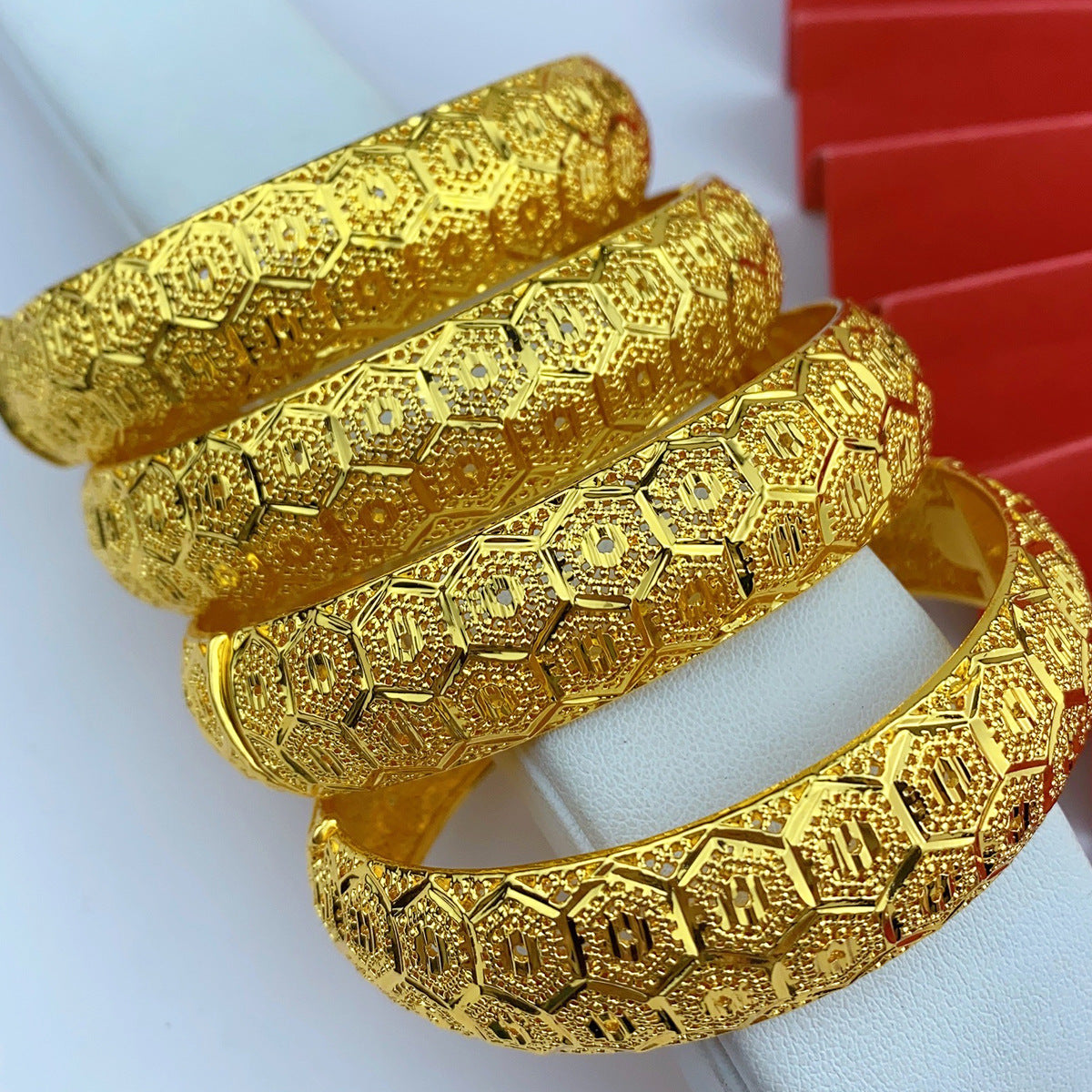 Renevo Hot Selling Women's Alluvial Gold Bracelet Bangles 24K Gold-Plated Hollow Carved Totem Bridal Bracelet