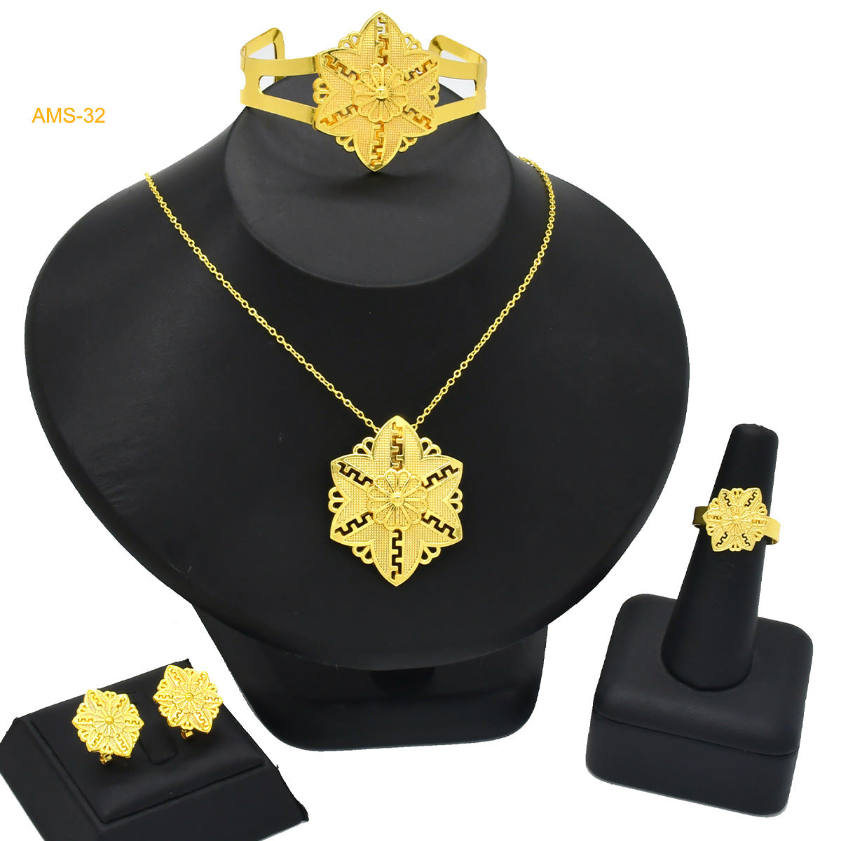 Renevo 24K Gold-Plated Jewelry Suit Flower Three-Petal Grass Pendant Necklace Earrings Bangle Suit Ring Fashion Ornament