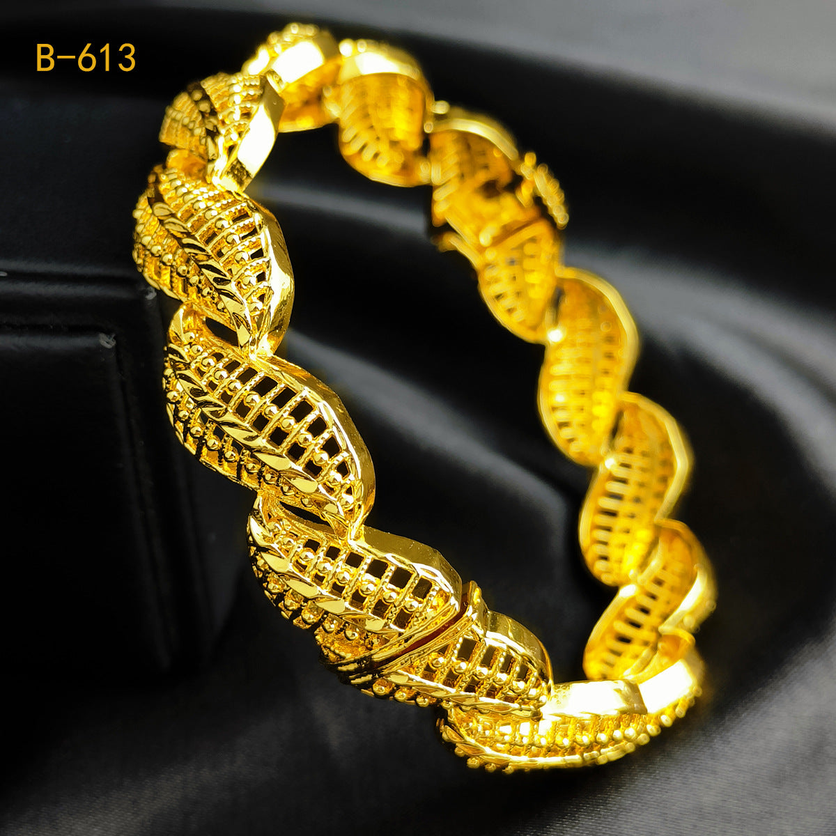 Renevo Women's 24K Gold-Plated Hollow Bracelet for Dubai, Indian Arab Bride Wedding Jewelry Gold Bracelet