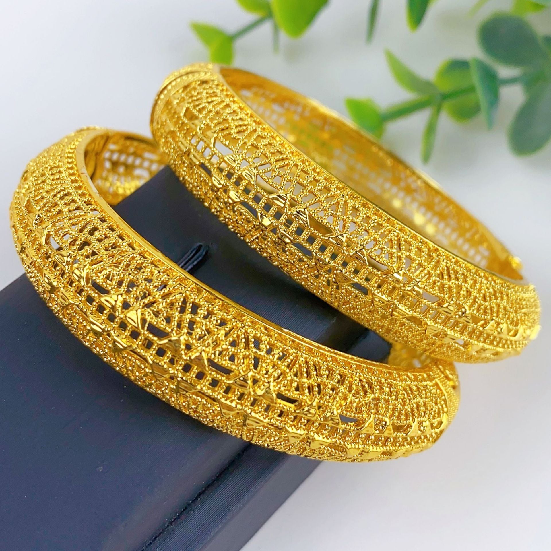 Renevo 24K Gold Middle East Dubai Three-Dimensional Carved Buckle Bracelet Not Easy to Fade Women's Vietnam Placer Gold Bracelet