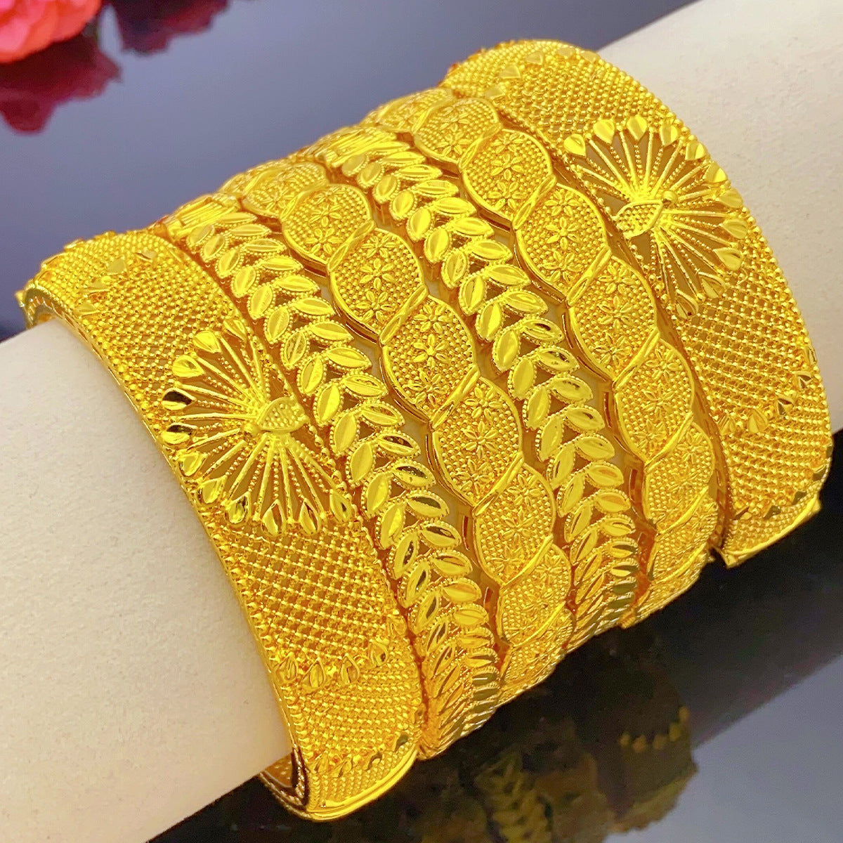 Renevo Xiaohongshu Same Style Vietnam Middle East Alluvial Gold Peacock Bracelet Dubai Bride Wedding Non-Fading Gold-Plated Bracelet